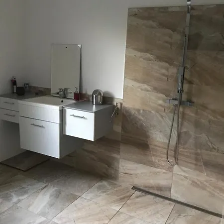 Homestay Izba V Carovnom Dome Svaty Jur